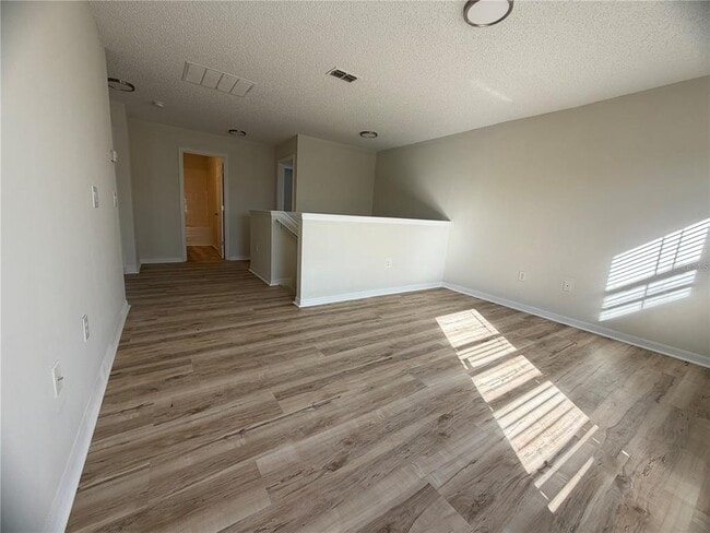 Building Photo - 246 Canna Dr