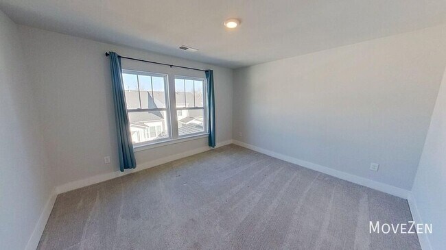 Building Photo - 210 Woodhouse Wy