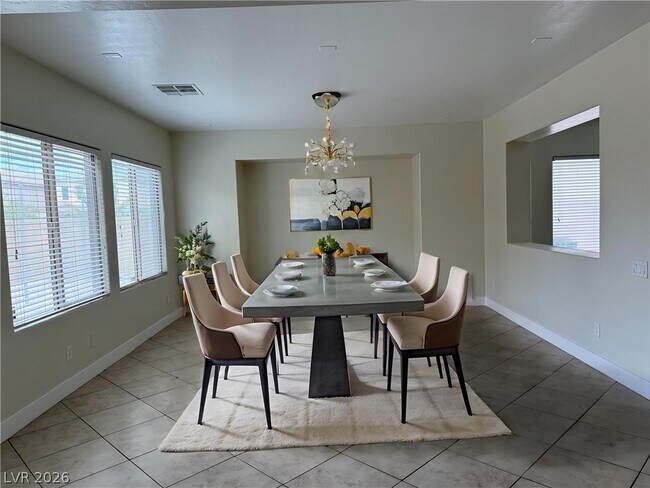 Building Photo - 7682 W Diablo Dr