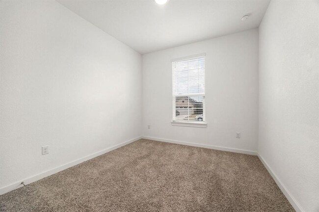 Building Photo - 904 Balsora Cv