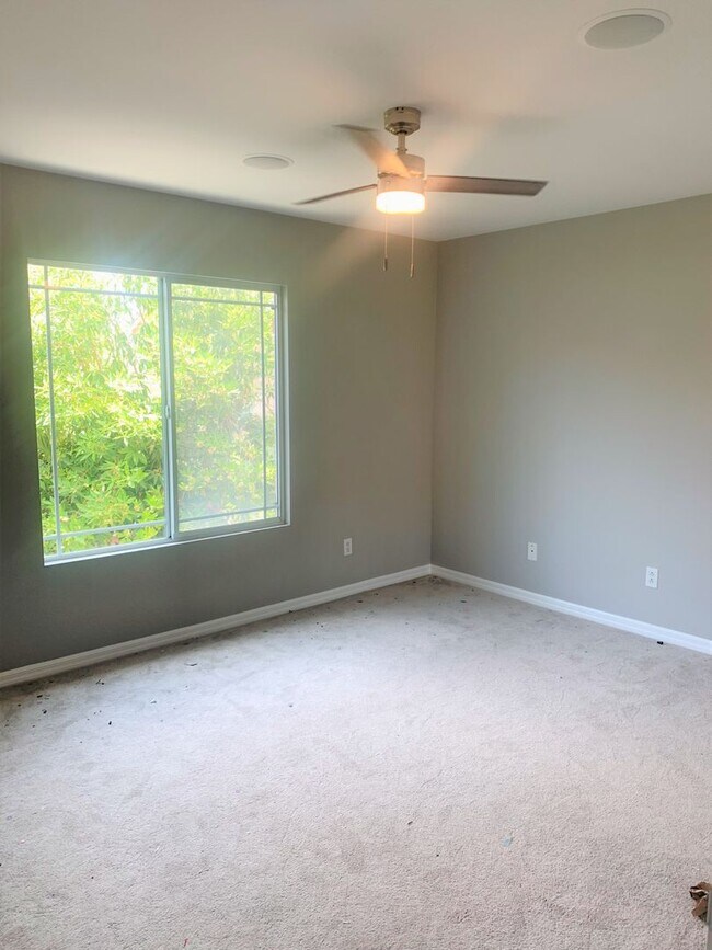 Building Photo - Coming Soon…..Beautiful 5BR/3BA 2-story Home in Gated Community! Pool, Spa, Tot lot!