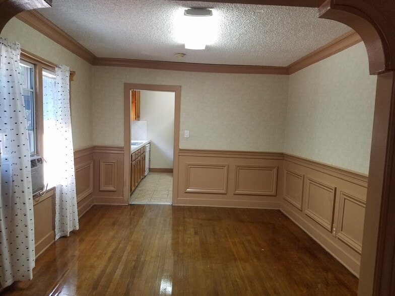 Dining Room - 1315 W 36th Pl