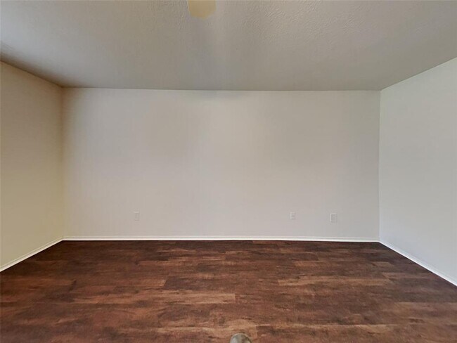 Building Photo - 21530 Daylily Hills Dr