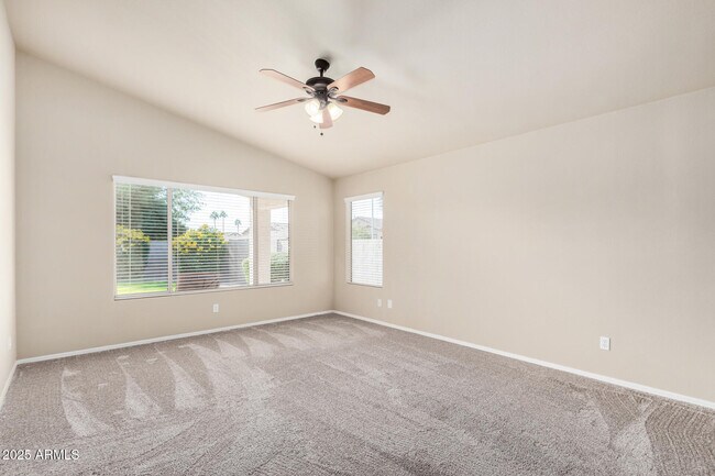 Building Photo - 2283 E Torrey Pines Pl