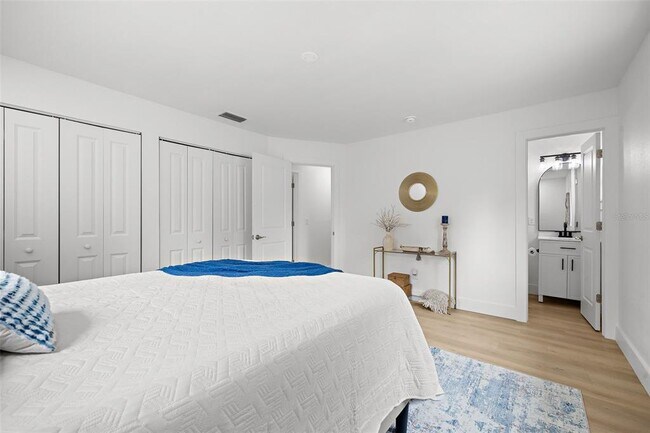 Building Photo - 5028 Cardinal Dr