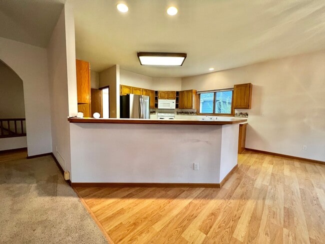 Building Photo - Charming 3 bed, 3 bath Ranch Home in South Fort Collins