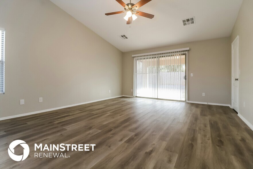 Building Photo - 9015 S 50th Ln