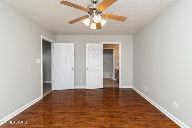 Building Photo - 4622 Ventura Dr