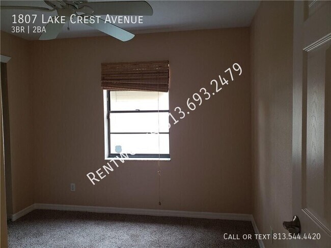 Building Photo - 1807 Lakecrest Ave