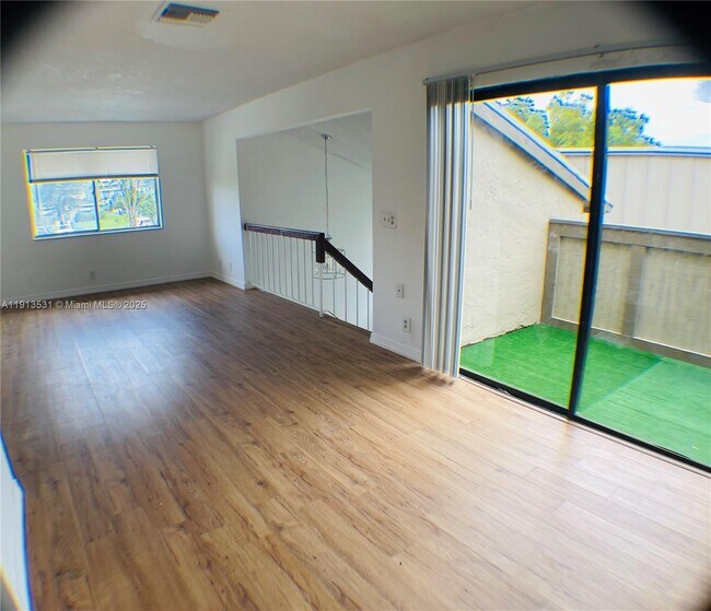 Building Photo - 5814 NW 22nd St