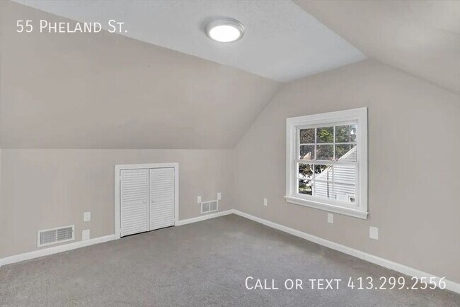 Building Photo - 55 Pheland St