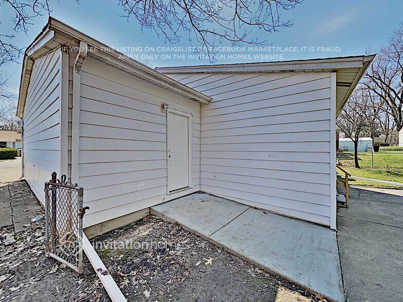 Building Photo - 672 Nolan Ave