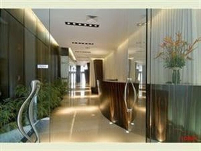 Building Photo - 21 Astor Pl