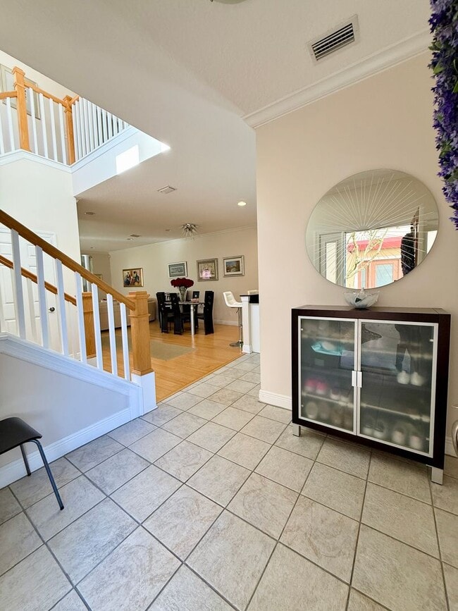 Building Photo - Carillon townhome in Gated Community