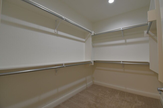 Building Photo - 6067 Hamilton Mdws Wy
