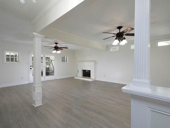 Building Photo - 2163 Heritage Trace Dr