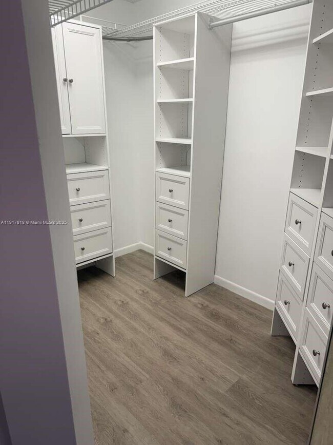 Building Photo - 13001 SW 15th Ct