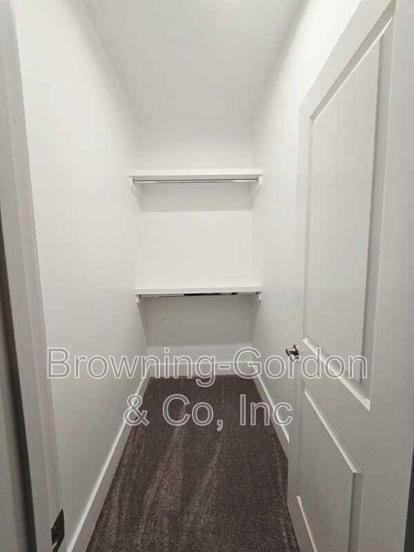 Building Photo - 6539 Thunderbird Dr