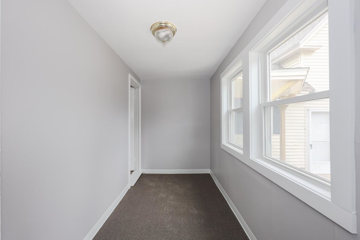 Building Photo - 2 Gamache