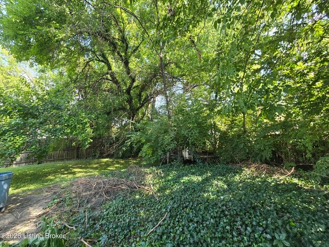Building Photo - 3932 Kennison Ave