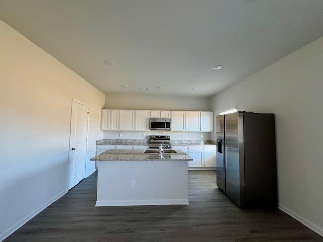 Building Photo - 119 Monroe Ct