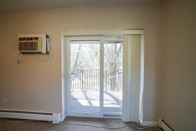 Building Photo - 16 Winter St