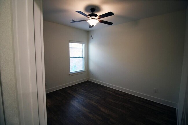 Building Photo - 851 Petit Jean St