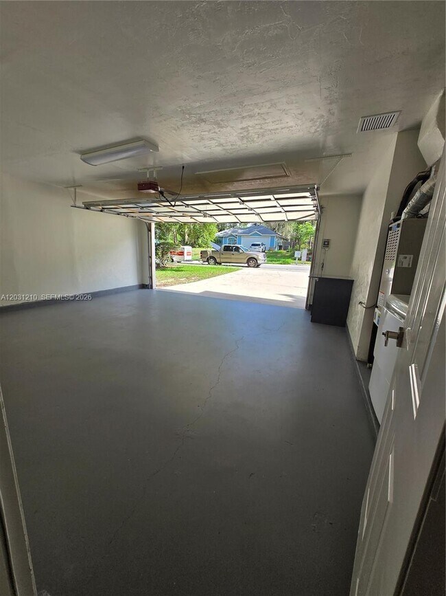 Building Photo - 8309 SW 61st Pl