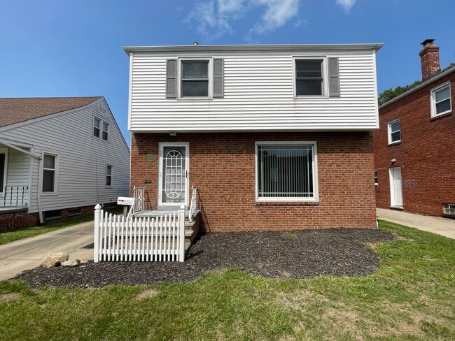 Primary Photo - 4173 Hinsdale Rd