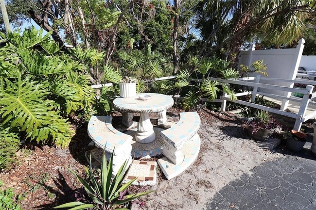 Building Photo - 1807 Restful Dr