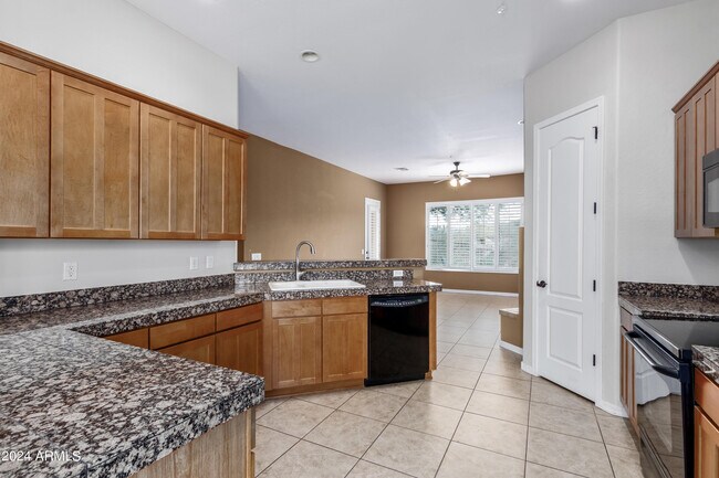 Building Photo - 17020 E Kiwanis Dr