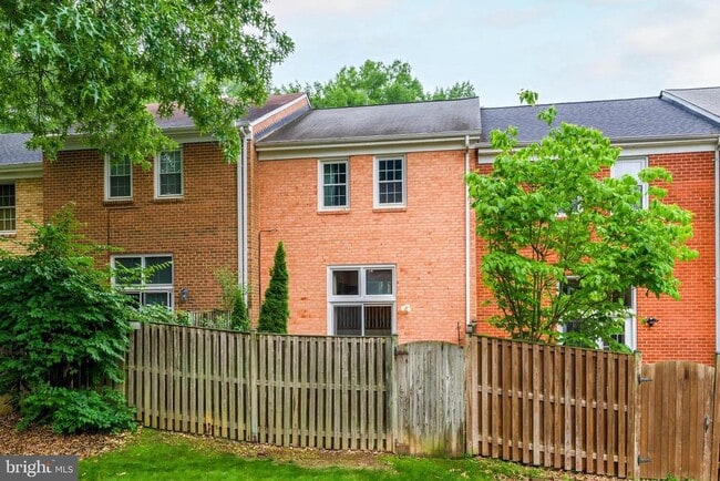 Building Photo - 2331 Harleyford Ct