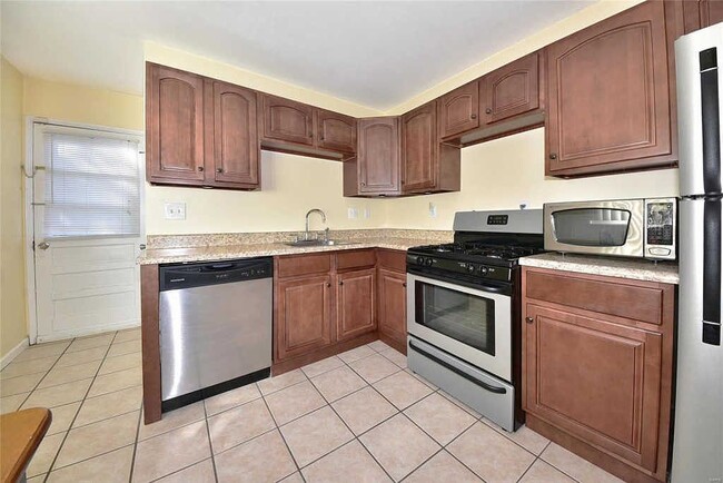 Building Photo - 3049 Orton St