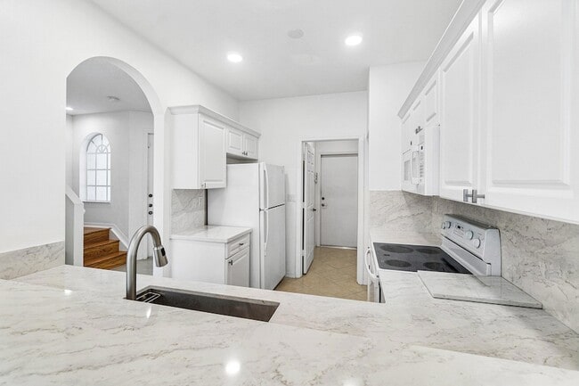 Building Photo - 139 Coconut Key Ln