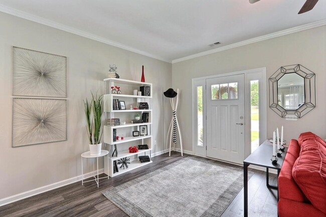 Building Photo - 226 St Catherines Ct