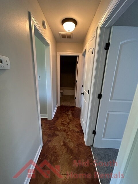 Building Photo - 8894 Smith Ranch Dr