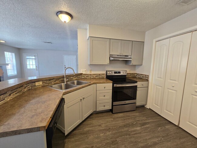 Building Photo - 4304 Duval Rd