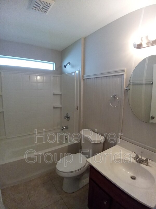 Building Photo - 2575 Creekfront Dr