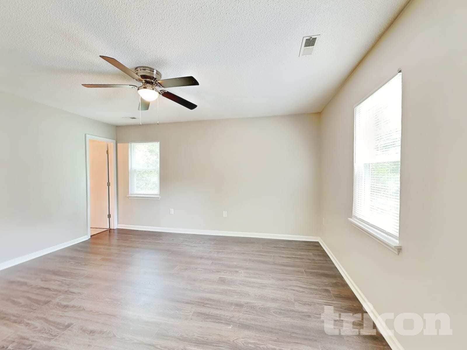 Building Photo - 9708 Kent Village Dr