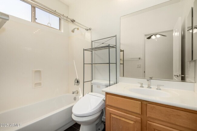 Building Photo - 10573 E Sheena Dr