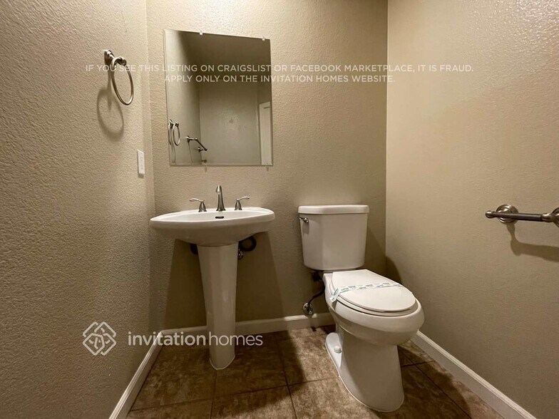 Building Photo - 8848 Redwater Dr