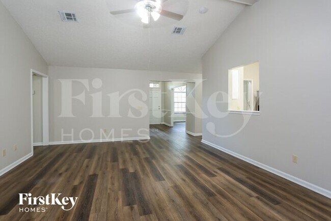 Building Photo - 1337 Gately Rd