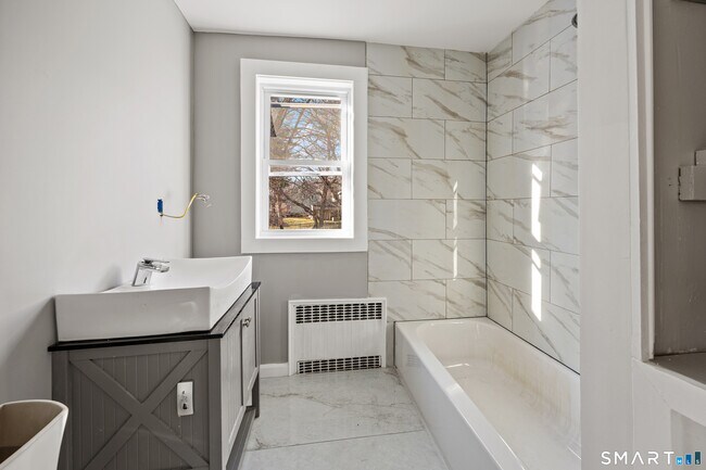 Building Photo - 153 Funston Ave