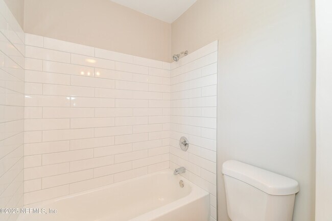 Building Photo - 5011 Bedford Forest Dr
