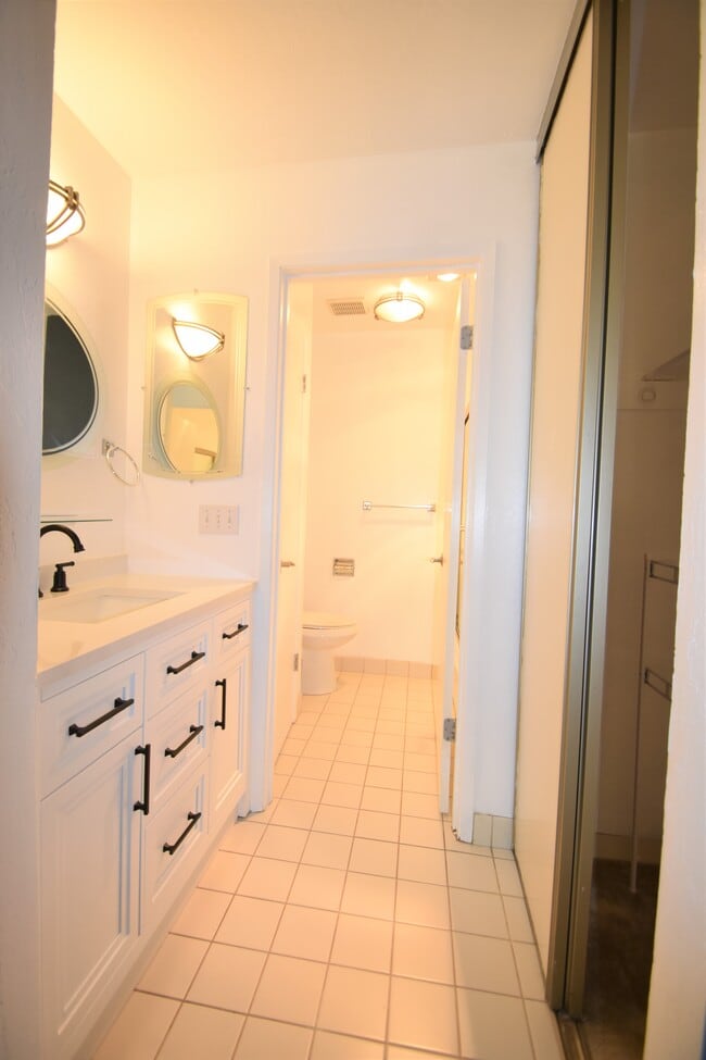 Building Photo - 827 Kingfisher Ter