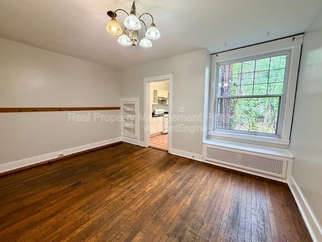 Building Photo - 5550 Wilkins Ave