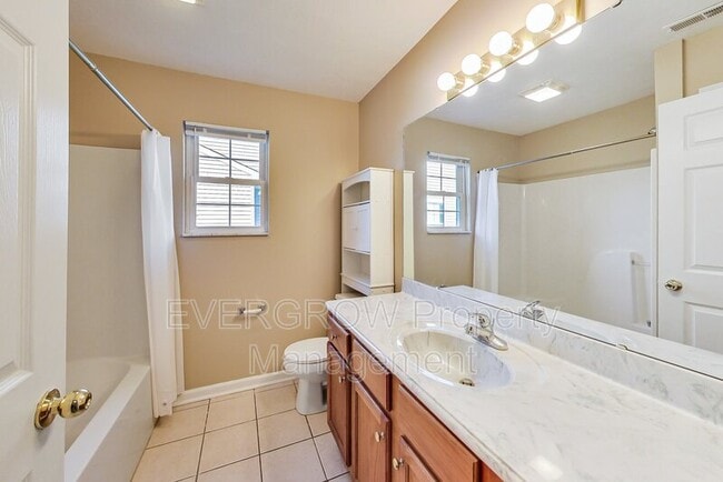 Building Photo - 1068 Torino Ct