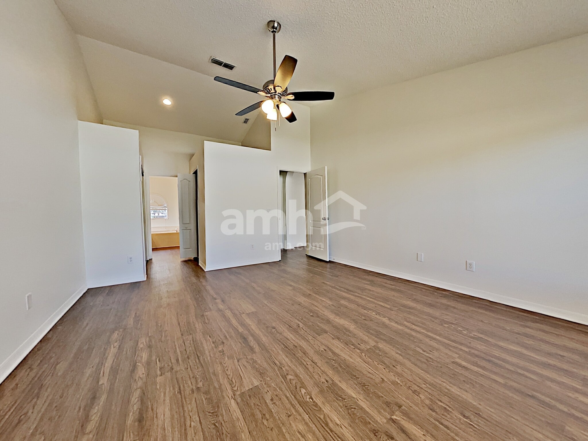 Building Photo - 8813 Scenic Vista Ct