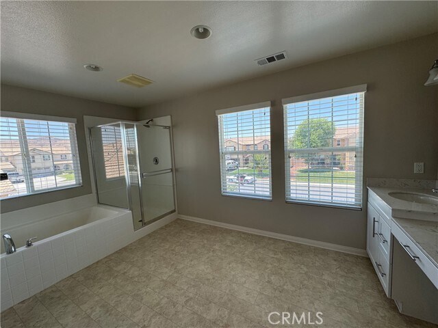 Building Photo - 3469 Presidio Ln