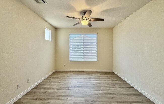 Building Photo - 6039 Glowing Cottage Ct
